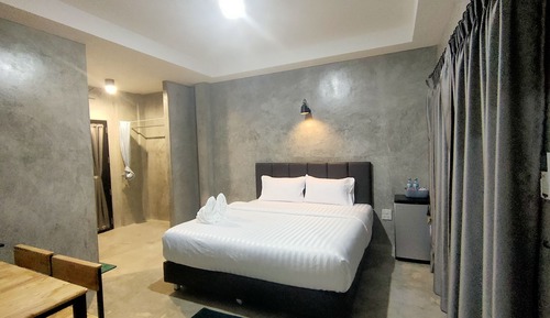 Design Room, 1 Queen Bed