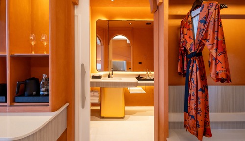 Deluxe Pool Suite Sea View