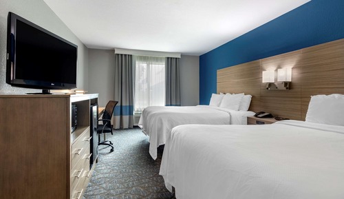 Standard Room, 2 Queen Beds, Non Smoking