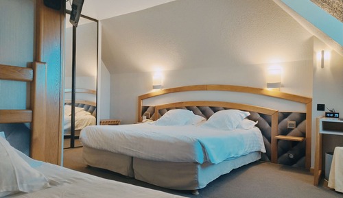 Comfort Room, Multiple Beds, Non Smoking
