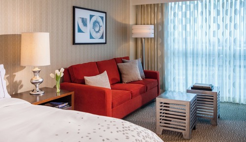 Room, 1 King Bed, Non Smoking (Mobility/Hearing Accessible, Tub)