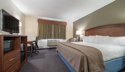 Room, 1 King Bed, Non Smoking (First Floor)