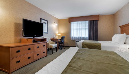 Standard Studio, 2 Queen Beds, Non Smoking, Refrigerator & Microwave (with Sofabed)