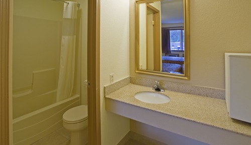 Basic Single Room, 1 King Bed
