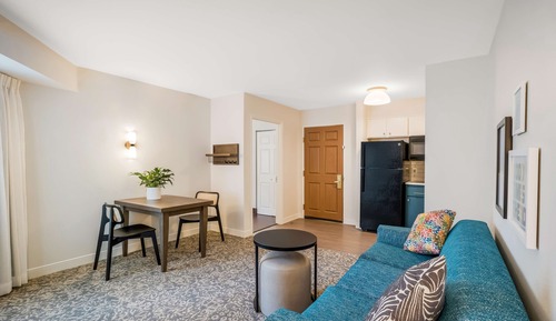 Suite, 1 Queen Bed, Accessible (Mobility Roll in Shower One Bedroom)