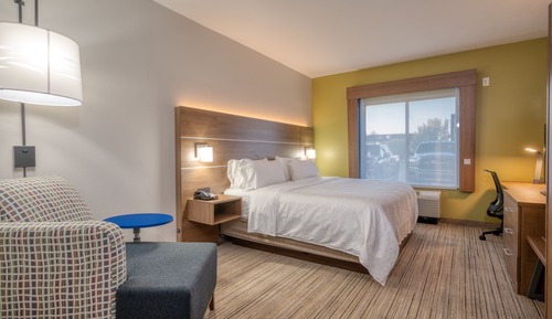 Standard Room, 1 King Bed