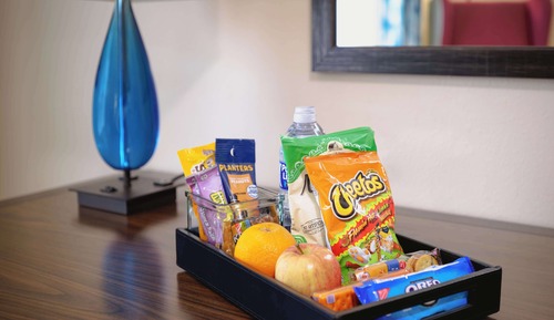 Room, 2 Queen Beds (Drinks and Snacks)