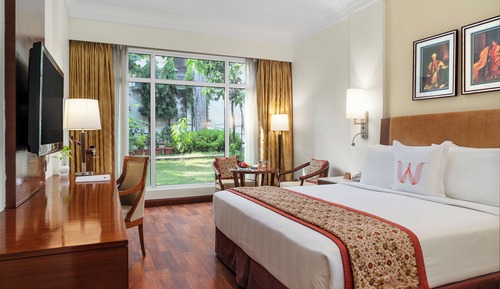 Deluxe Room, 1 King Bed, Garden View (Executive Club Exclusive Double)