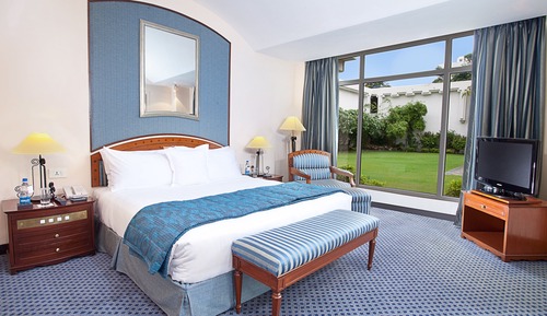 Suite, 1 King Bed, Pool View (Ethnic Suite)