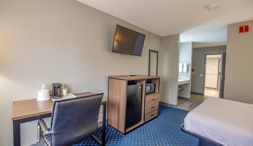 Room, 1 Queen Bed, Accessible, Non Smoking (Mobility Accessible)