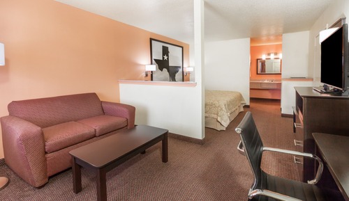 Deluxe Room, 1 King Bed, Smoking, Refrigerator & Microwave