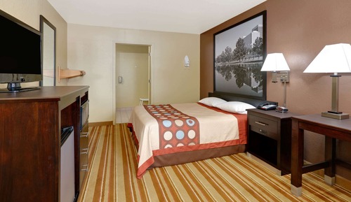 Standard Room, 1 Queen Bed, Accessible