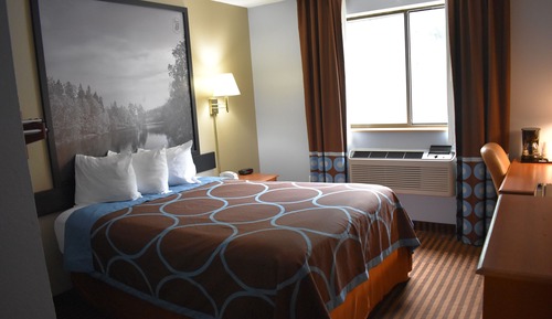 Suite, 1 King Bed, Smoking