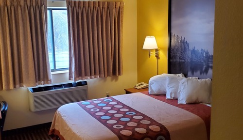 Standard Room, 1 Queen Bed