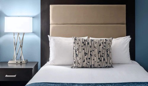 Junior Suite, 1 Queen Bed with Sofa bed