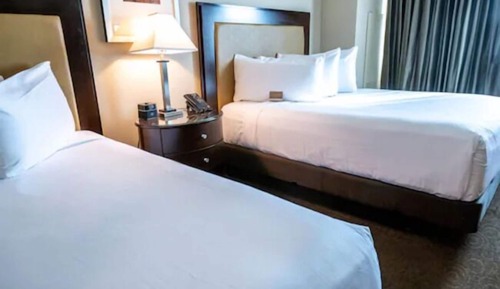 Deluxe Room, 2 Queen Beds, Non Smoking