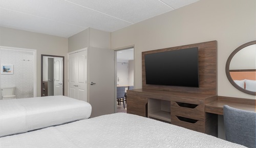 Suite, 2 Queen Beds, Non Smoking