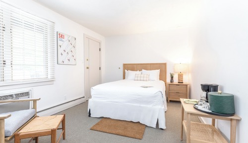 Standard Room, 1 Queen Bed