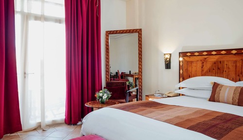 Executive Suite, 1 King Bed, Sea View
