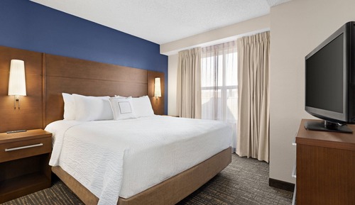 Suite, 1 Bedroom (Mobility/Hearing Accessible, Tub)