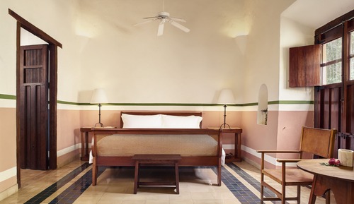Deluxe Room, 1 King Bed