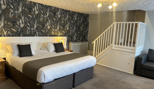 Executive Room, 1 Queen Bed, Non Smoking (with Sofabed)