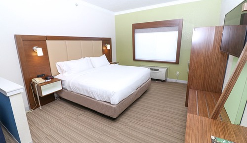 Standard Room, 2 Queen Beds, Accessible, Non Smoking (Communications)