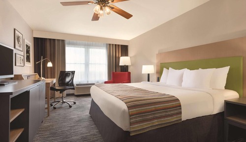 Room, 1 King Bed, Non Smoking