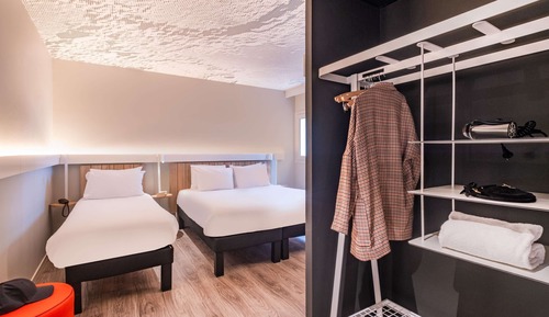 Standard Room, Multiple Beds