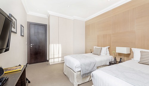 Executive Three Bedroom Apartment with Terrace