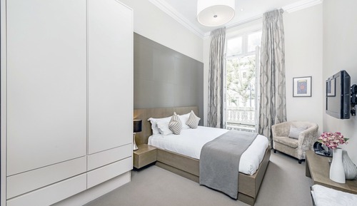 Executive One Bedroom Apartment with Balcony