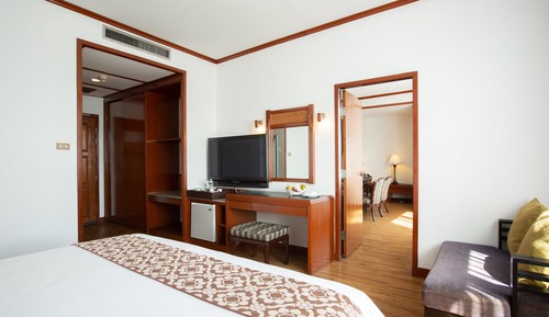 Executive Suite