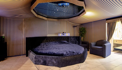 Romantic Suite, 1 King Bed, Non Smoking, Hot Tub
