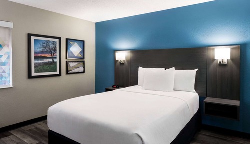 Room, 1 Double Bed, Accessible, Non Smoking (Mobility/Hearing Impaired Accessible)