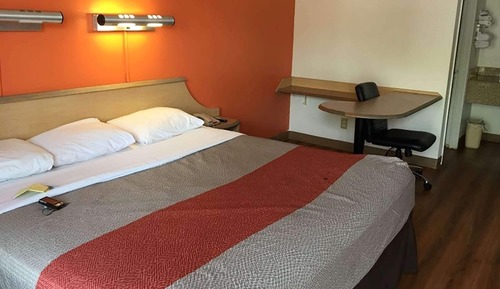 Room, 1 Queen Bed, Non Smoking