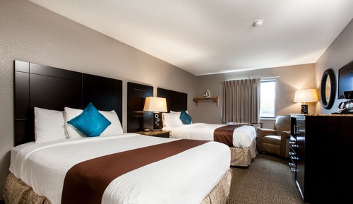 Traditional Room, 2 Queen Beds, Non Smoking