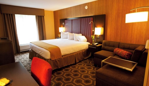 Standard Room, 1 King Bed, Accessible, Non Smoking (HEARING)