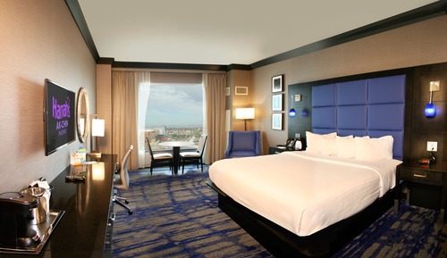 Deluxe Room, 1 King Bed (Ak-Chin High Rise)