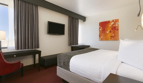 Classic Room, 1 King Bed (Cactus Tower)