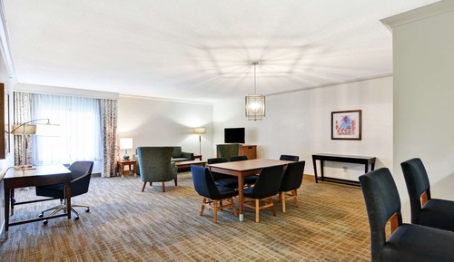 Suite, 1 King Bed, Non Smoking