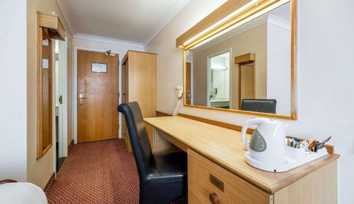 Standard Room, 1 King Bed, Non Smoking