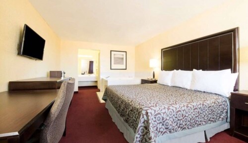 Standard Room, 1 King Bed, Non Smoking