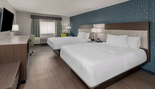 Room, 2 Queen Beds, Non Smoking (Various Views)