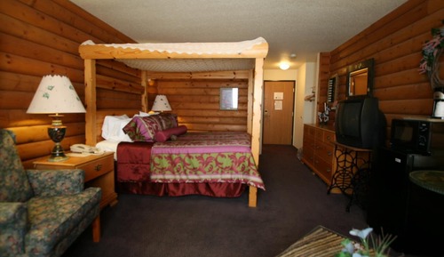 Standard Room, 1 Queen Bed, Non Smoking, Jetted Tub
