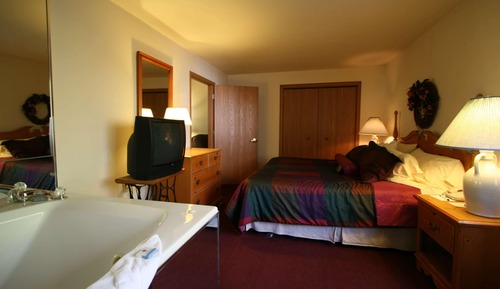 Suite, 1 King Bed, Non Smoking, Jetted Tub (with Sofabed)