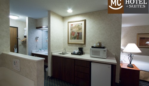 Deluxe Suite, 1 King Bed with Sofa bed