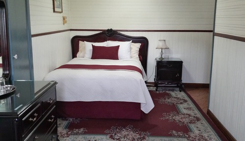 Original 1908 Economy Room