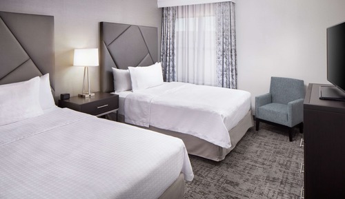 Suite, 2 Double Beds, Accessible, Bathtub