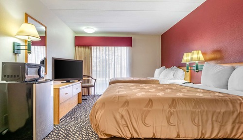 Room, 2 Queen Beds, Accessible, Non Smoking