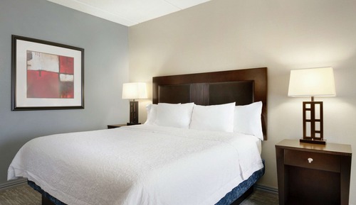 1 King Petite Room